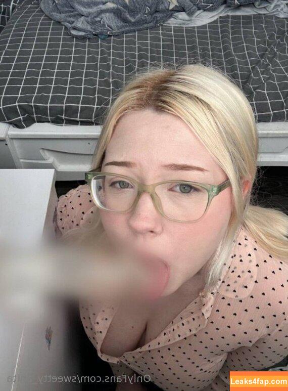 sweetty_anita / sweetanitatwitch leaked photo photo #0152