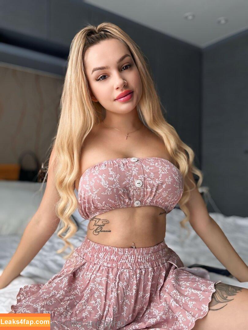sweetx_stella / ssweetstellax leaked photo photo #0025
