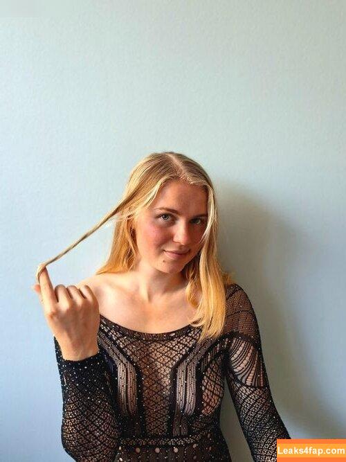Swissgirl04 /  leaked photo photo #0023