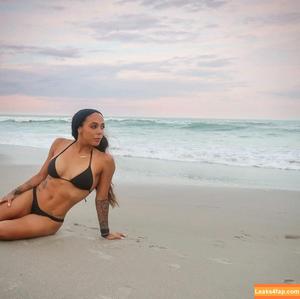 Sydney Leroux фото #0026