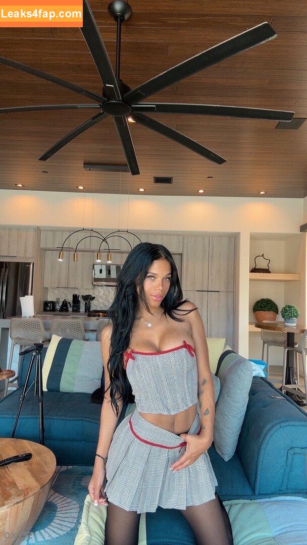 sydneychasexo /  leaked photo photo #0043