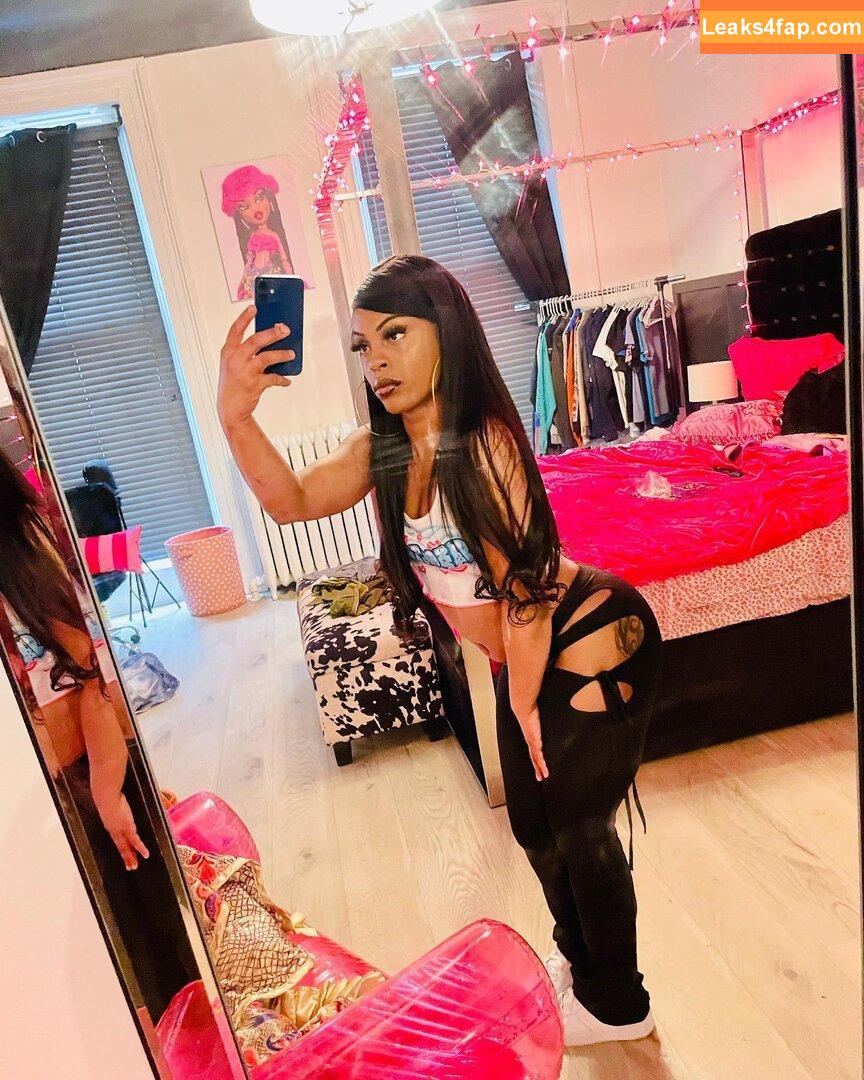 sydni2licious / badddlullbrattt leaked photo photo #0002