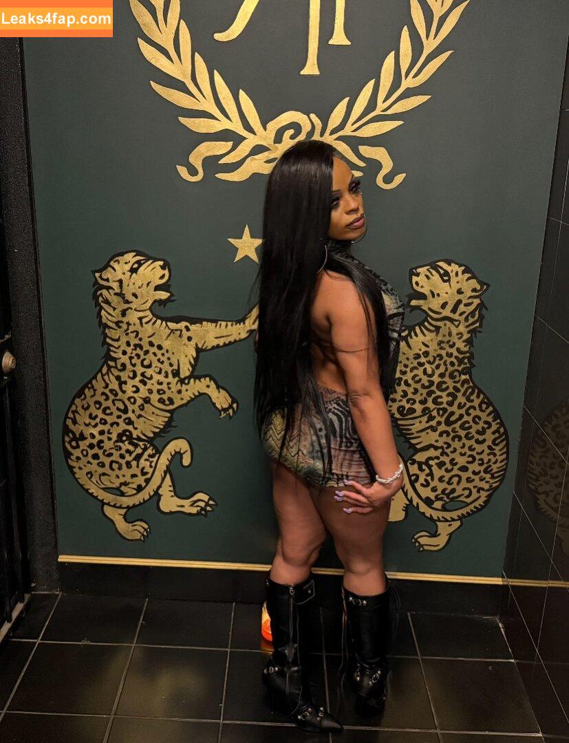 sydni2licious / badddlullbrattt leaked photo photo #0004