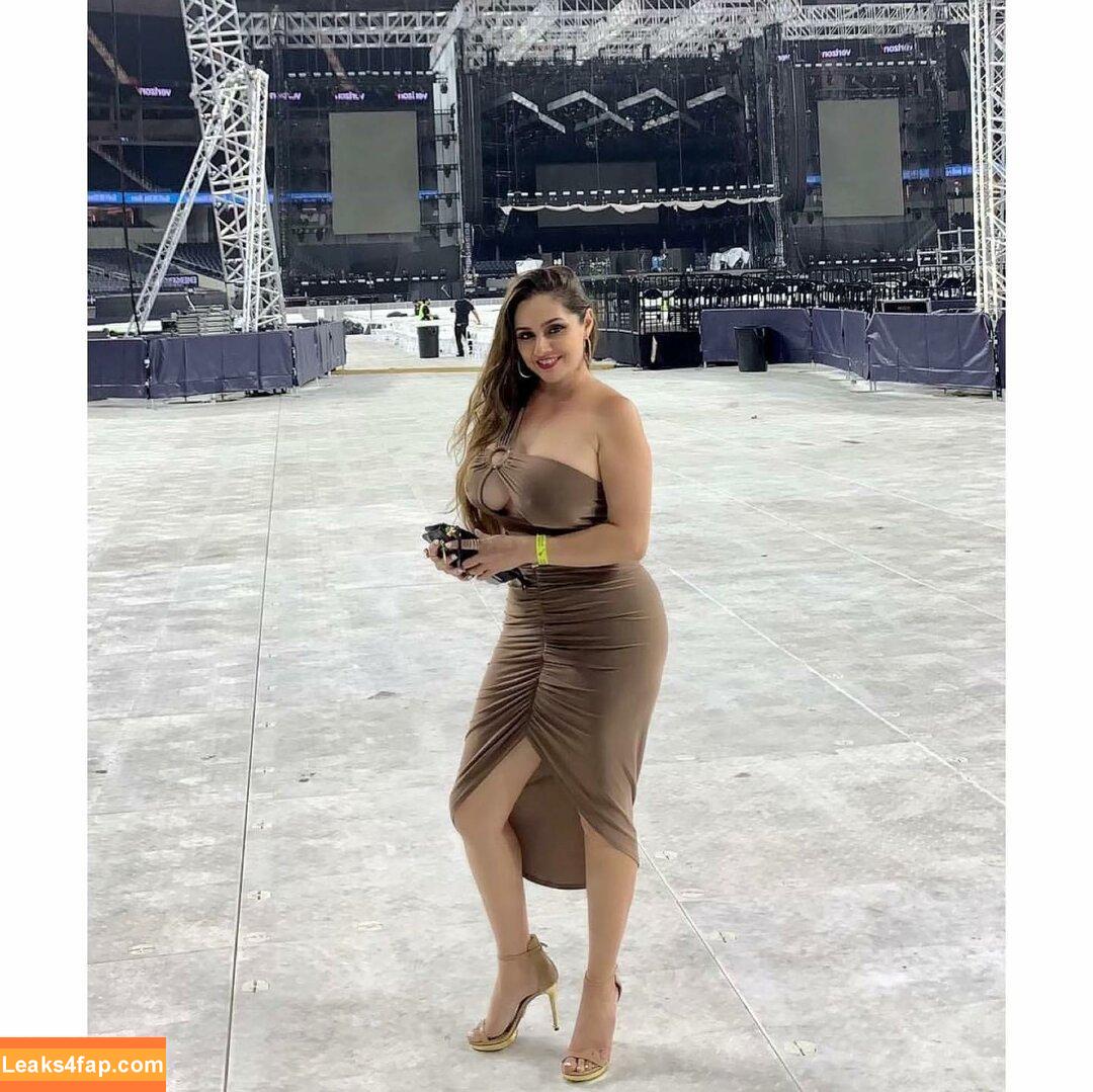 Sylvia Lopez / silvvialopez / syllopez79 leaked photo photo #0068