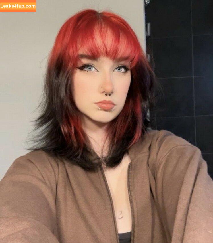 sylvieexo / sylvieecos / sylvieesxo leaked photo photo #0004