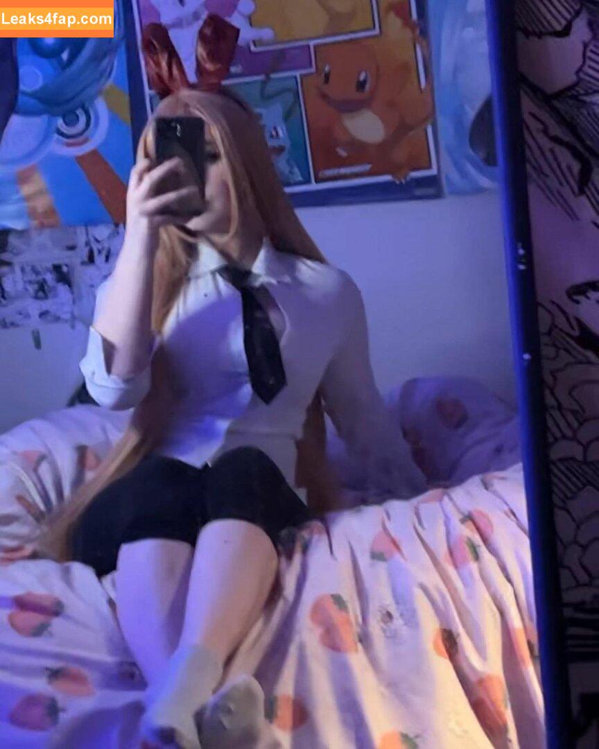 sylvieexo / sylvieecos / sylvieesxo leaked photo photo #0018