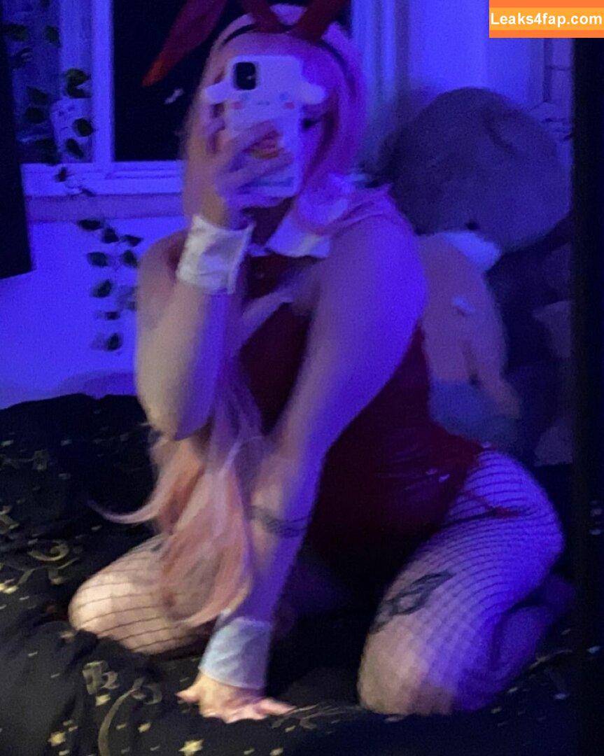 sylvieexo / sylvieecos / sylvieesxo leaked photo photo #0023