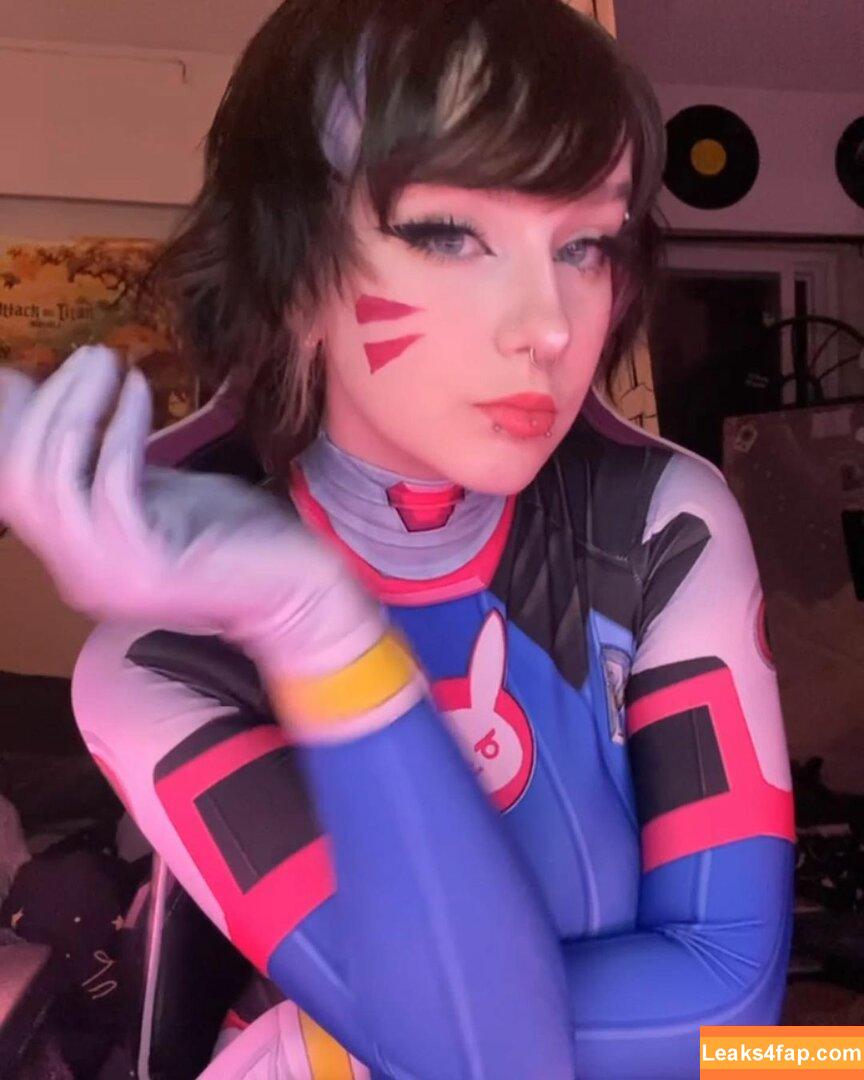 sylvieexo / sylvieecos / sylvieesxo leaked photo photo #0039