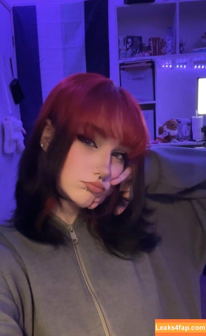 sylvieexo / sylvieecos / sylvieesxo leaked photo photo #0073