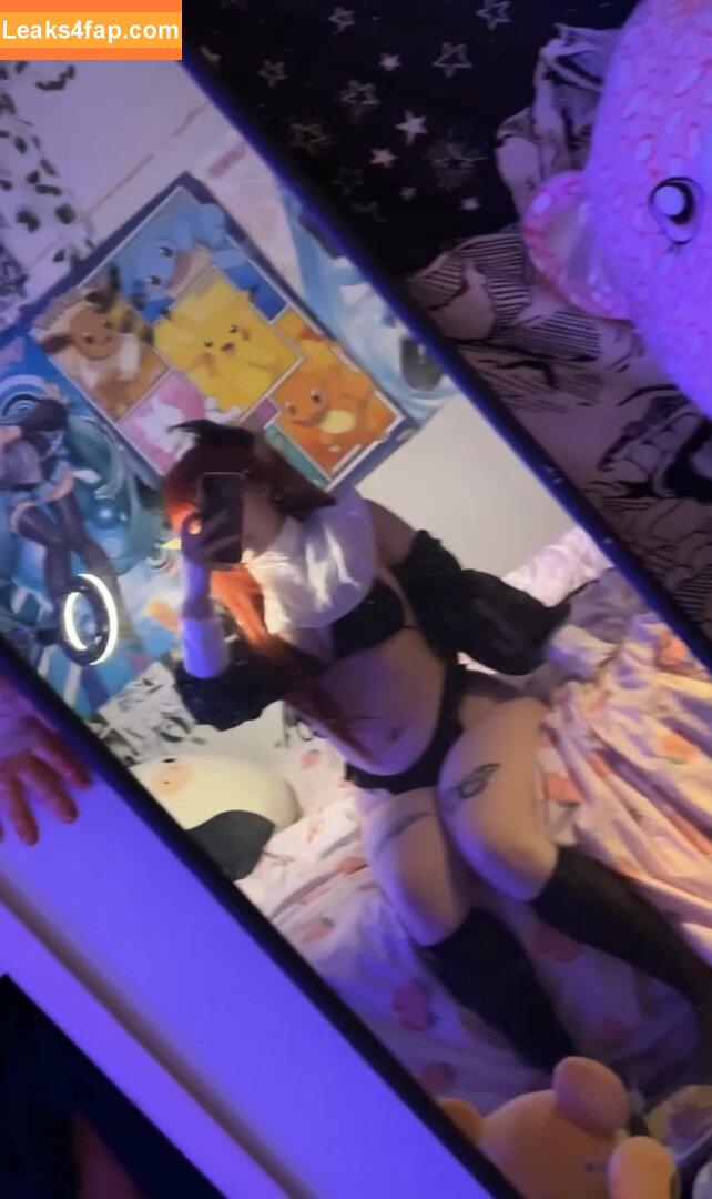 sylvieexo / sylvieecos / sylvieesxo leaked photo photo #0085