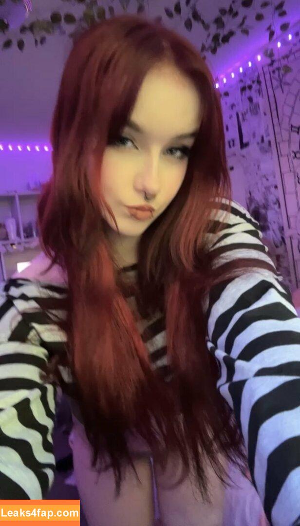 sylvieexo / sylvieecos / sylvieesxo leaked photo photo #0125