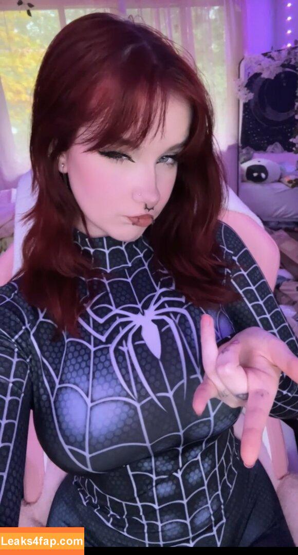 sylvieexo / sylvieecos / sylvieesxo leaked photo photo #0197