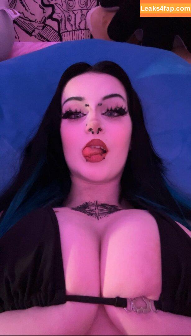 sylvieexo / sylvieecos / sylvieesxo leaked photo photo #0240