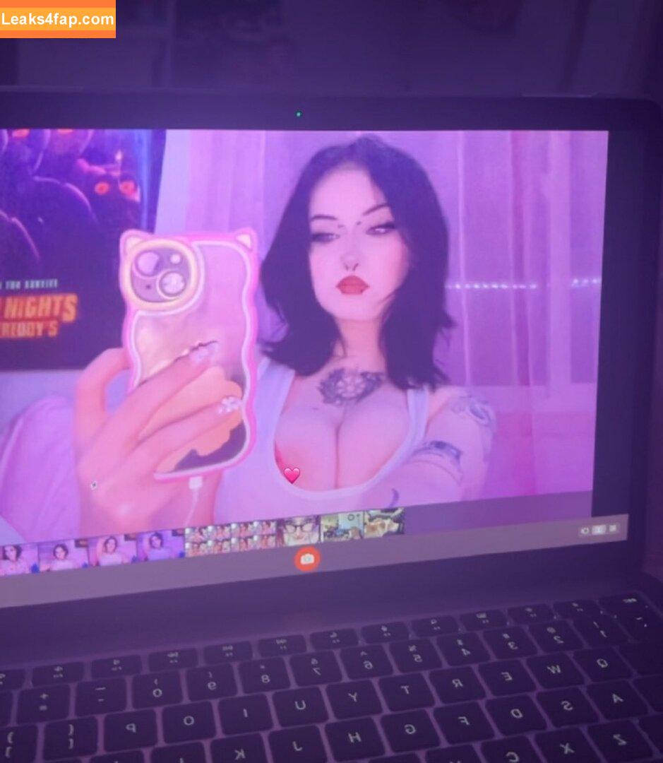 sylvieexo / sylvieecos / sylvieesxo leaked photo photo #0242