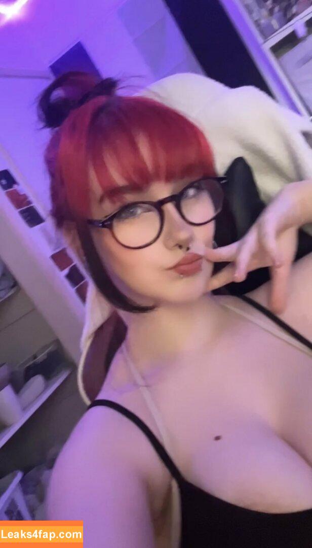 sylvieexo / sylvieecos / sylvieesxo leaked photo photo #0256
