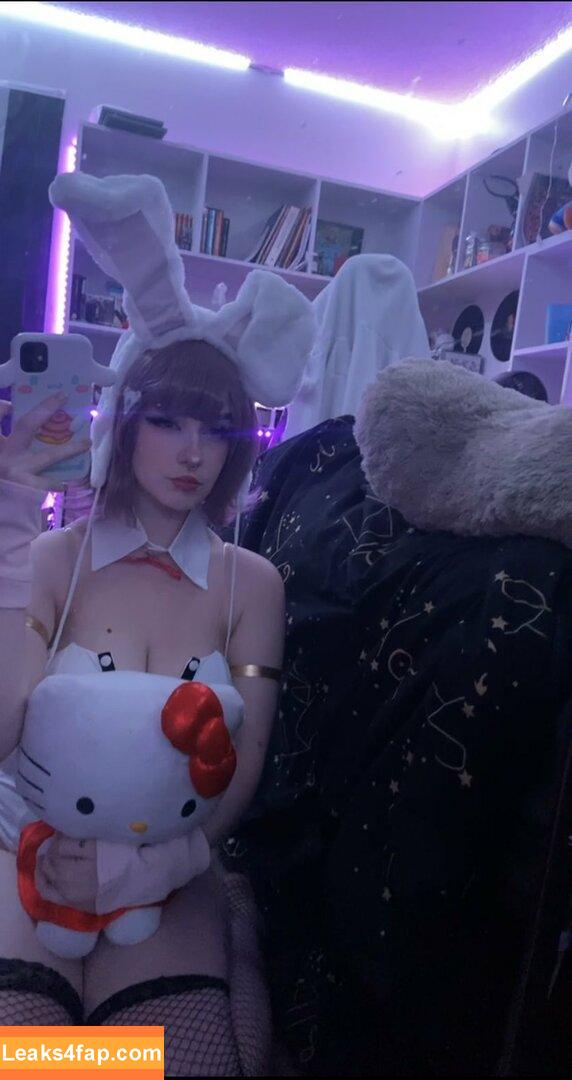 sylvieexo / sylvieecos / sylvieesxo leaked photo photo #0264