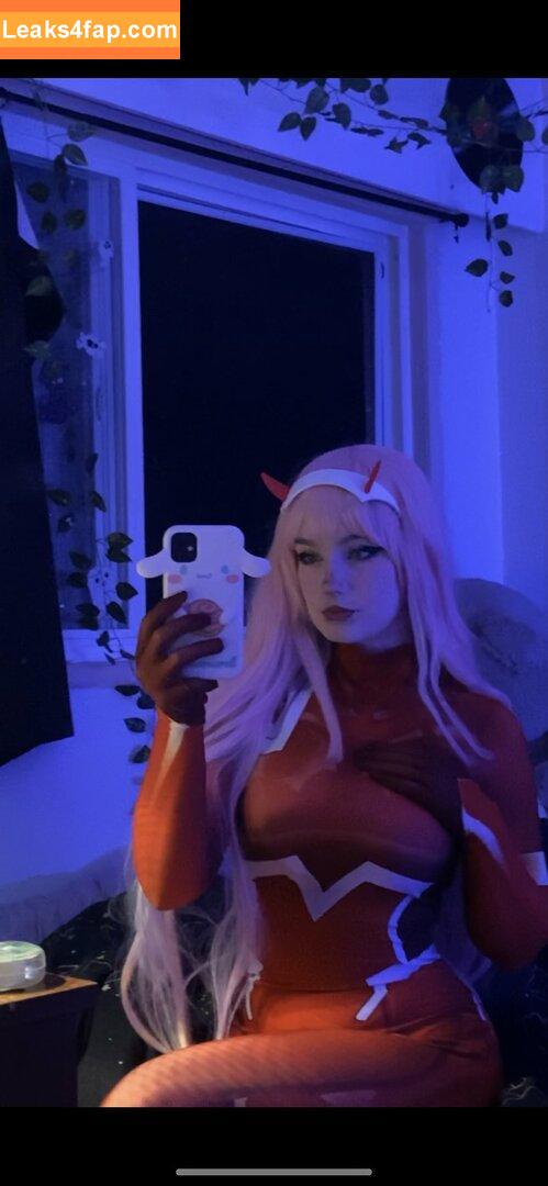 sylvieexo / sylvieecos / sylvieesxo leaked photo photo #0272