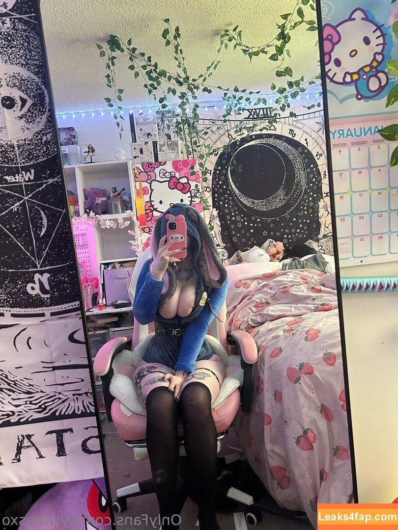 sylvieexo / sylvieecos / sylvieesxo leaked photo photo #0284