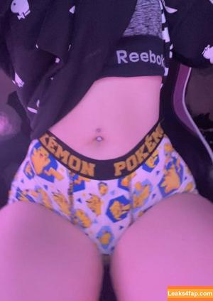 sylvieexo photo #0064