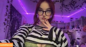 sylvieexo photo #0133