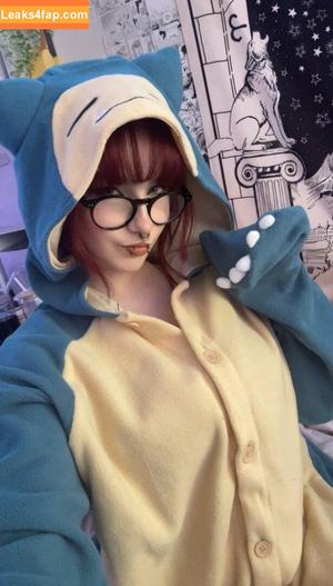 sylvieexo photo #0149
