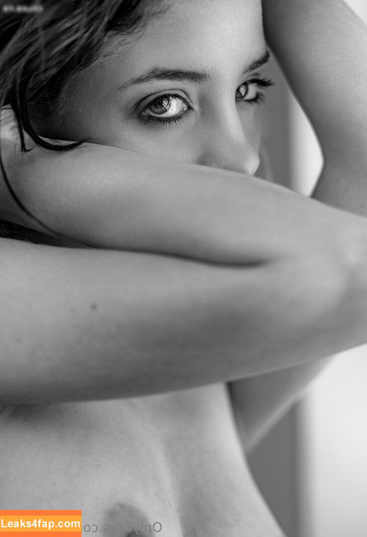 sylviefera /  leaked photo photo #0034