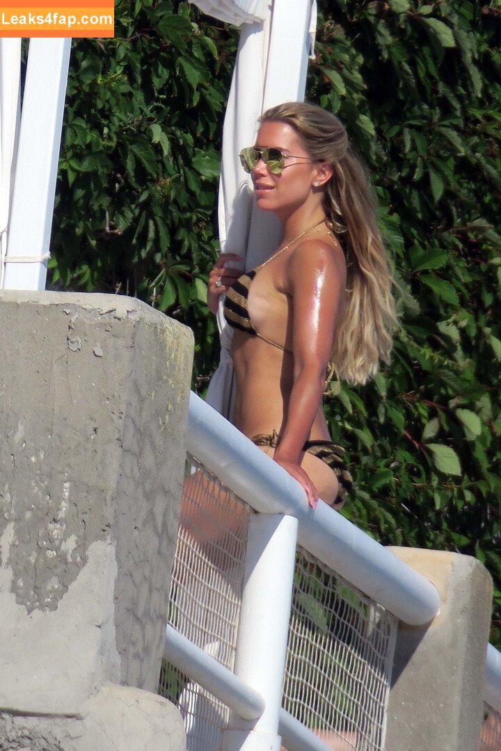 sylviemeis /  leaked photo photo #0004