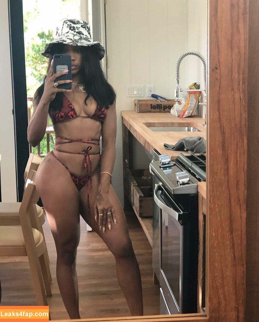 SZA / Solana Rowe / thejad3x leaked photo photo #0036