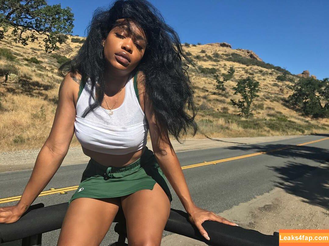 SZA / Solana Rowe / thejad3x leaked photo photo #0041