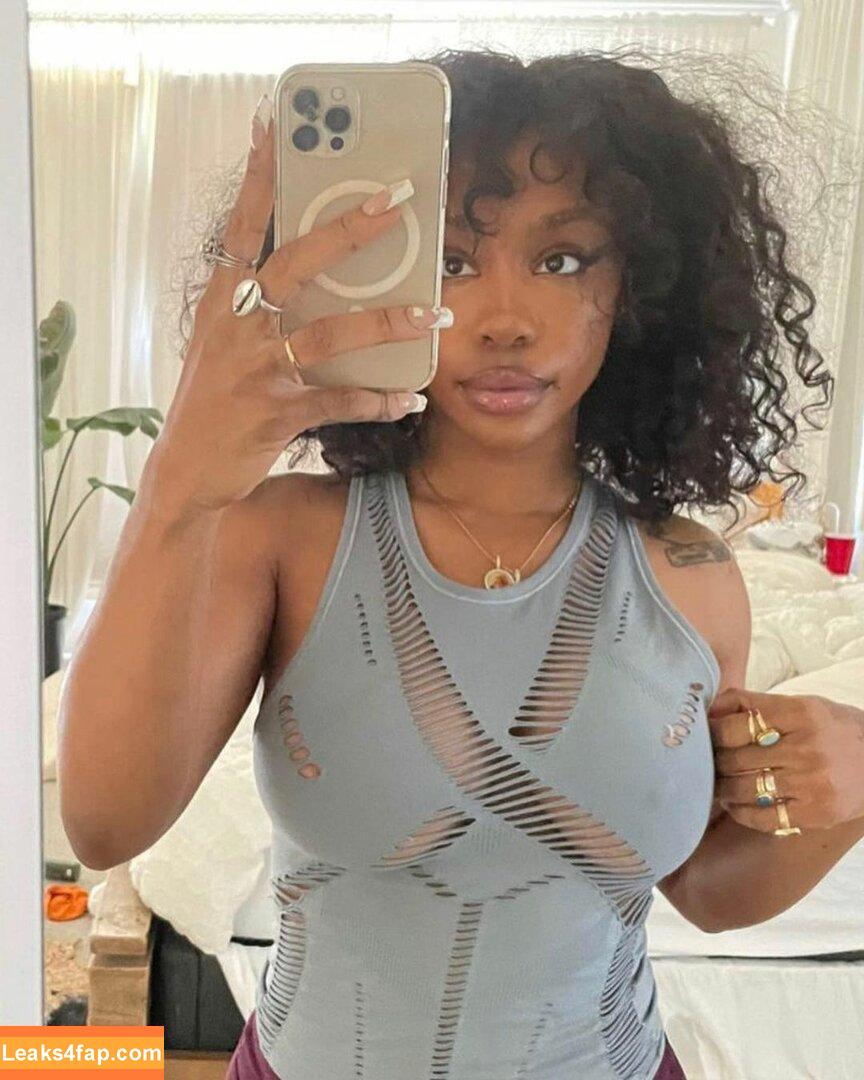 SZA / Solana Rowe / thejad3x leaked photo photo #0050
