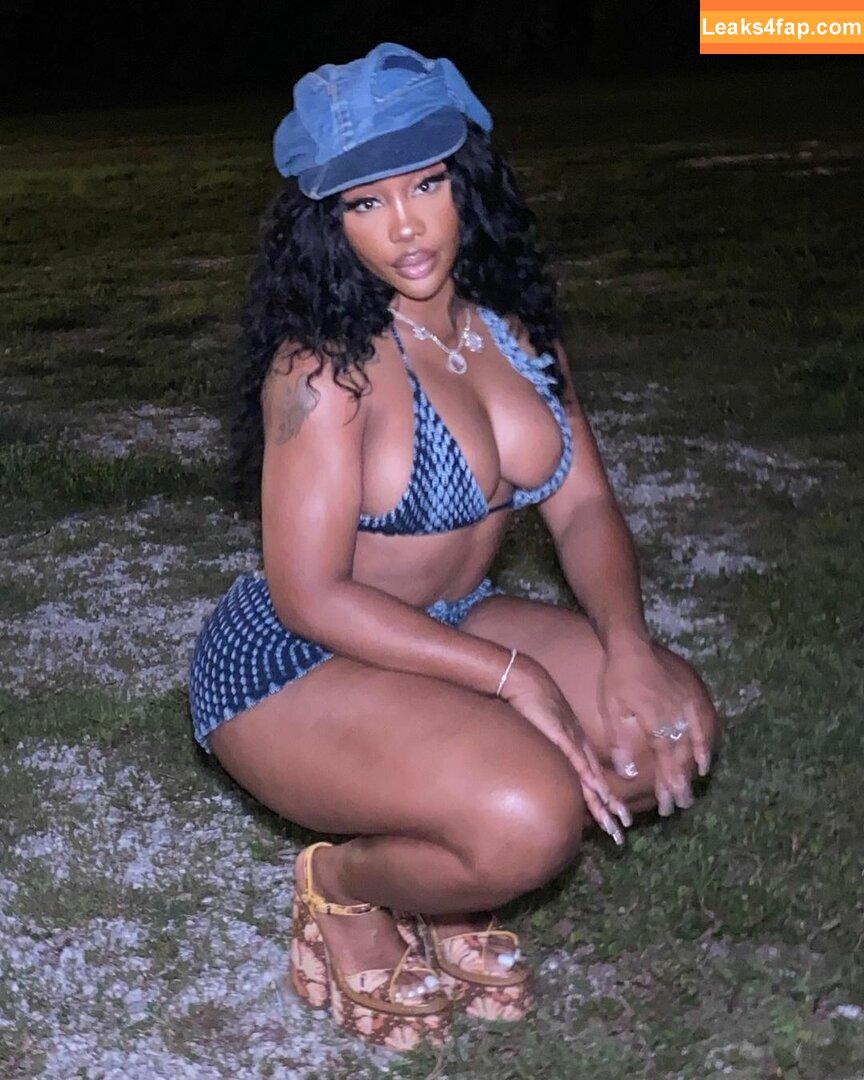 SZA / Solana Rowe / thejad3x leaked photo photo #0051