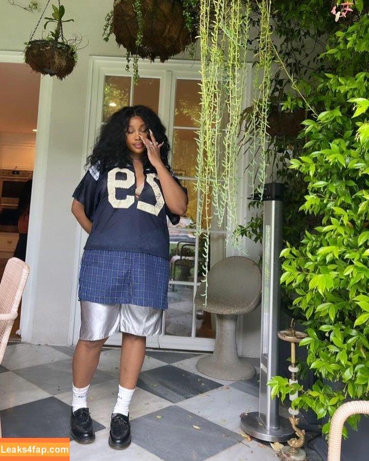SZA / Solana Rowe / thejad3x leaked photo photo #0089