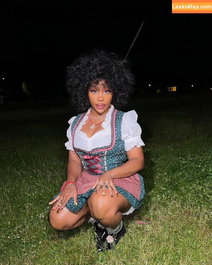 SZA / Solana Rowe / thejad3x leaked photo photo #0094