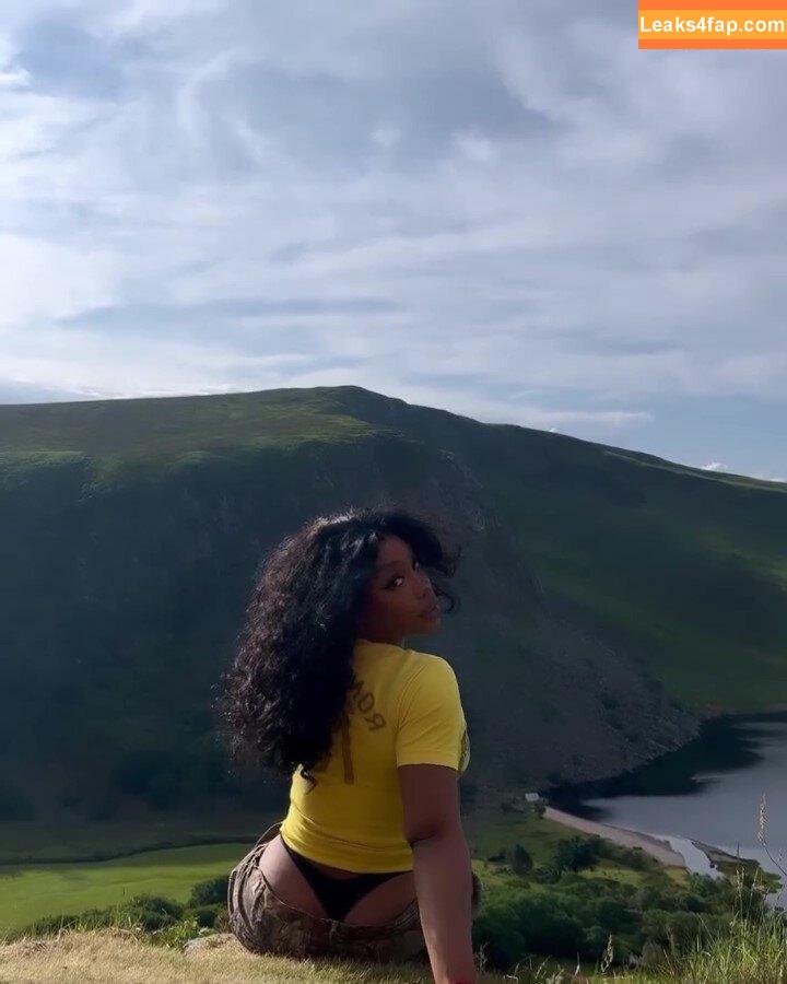 SZA / Solana Rowe / thejad3x leaked photo photo #0107