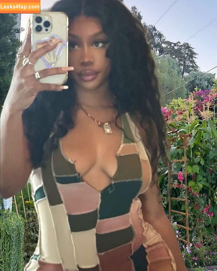 SZA / Solana Rowe / thejad3x leaked photo photo #0120