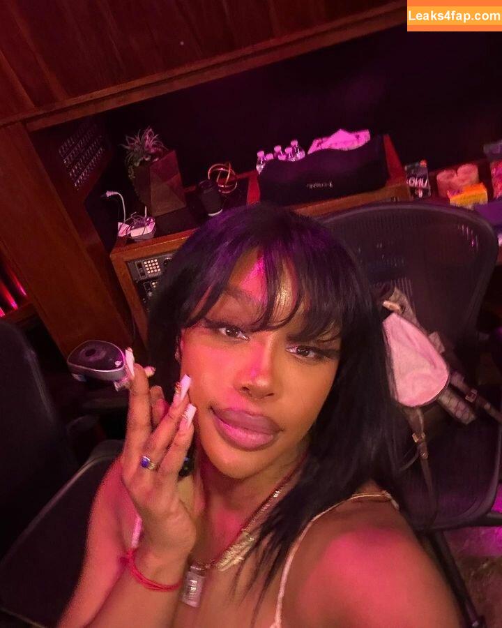 SZA / Solana Rowe / thejad3x leaked photo photo #0130