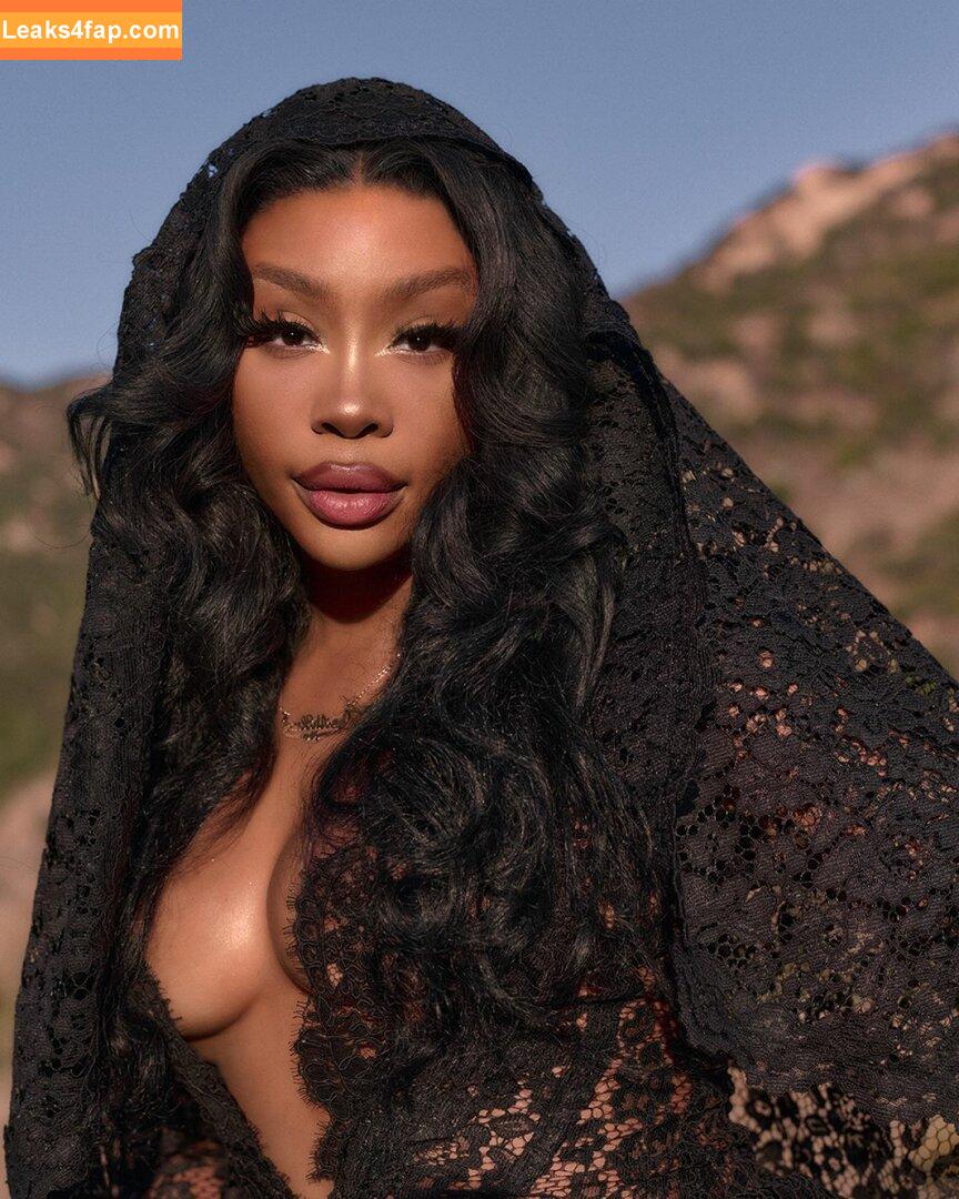 SZA / Solana Rowe / thejad3x leaked photo photo #0144