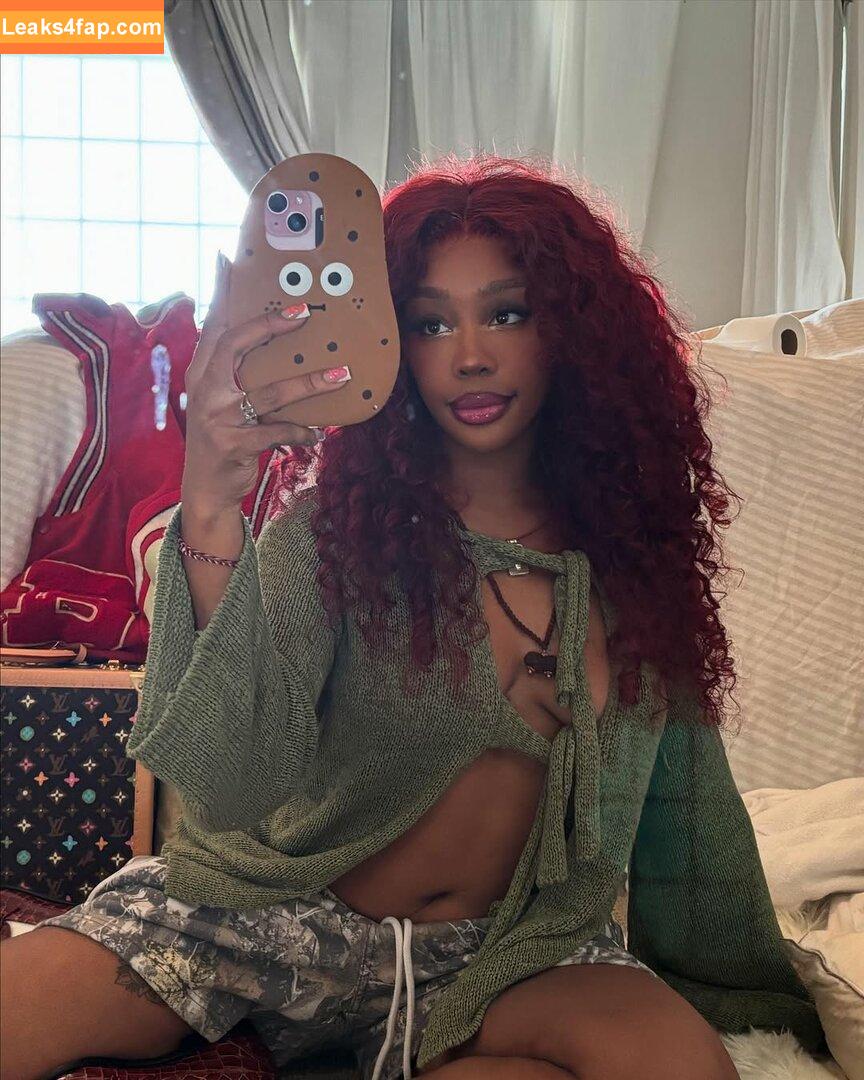 SZA / Solana Rowe / thejad3x leaked photo photo #0347