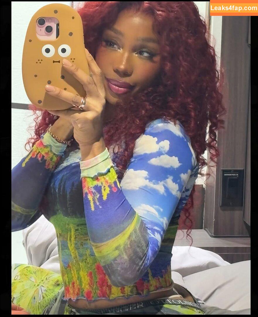 SZA / Solana Rowe / thejad3x leaked photo photo #0351