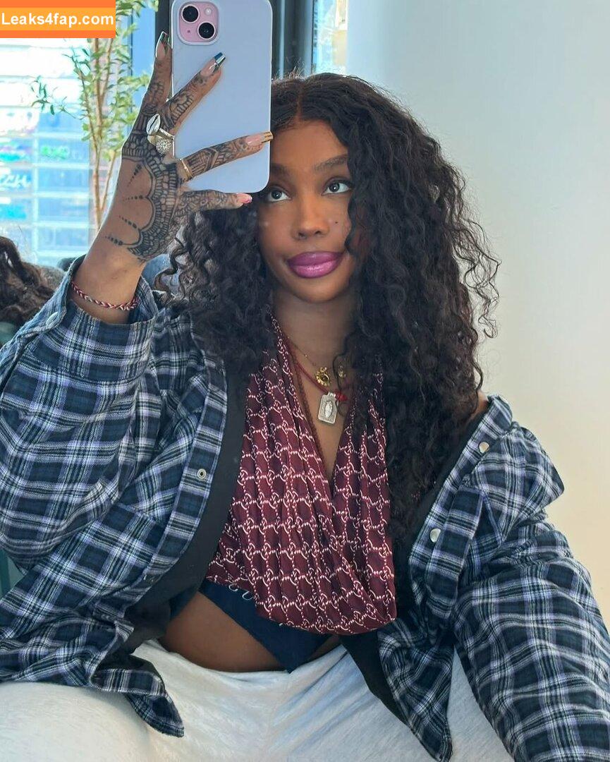 SZA / Solana Rowe / thejad3x leaked photo photo #0358