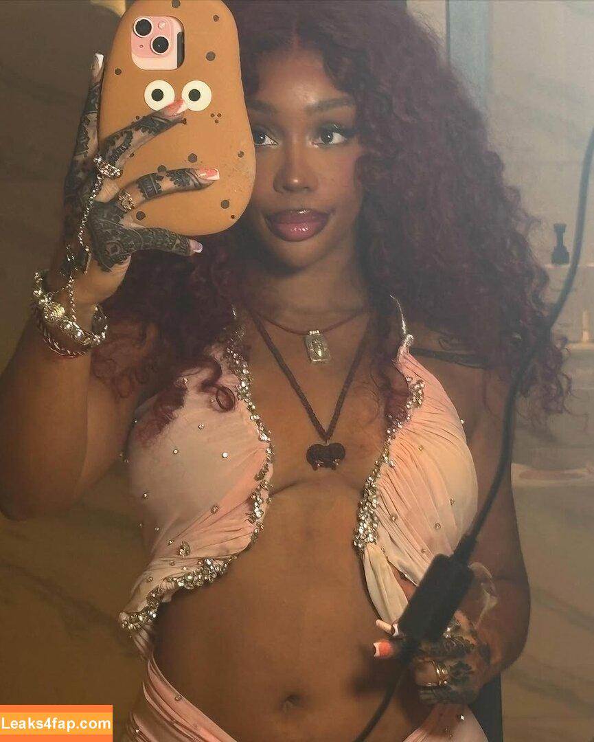 SZA / Solana Rowe / thejad3x leaked photo photo #0361