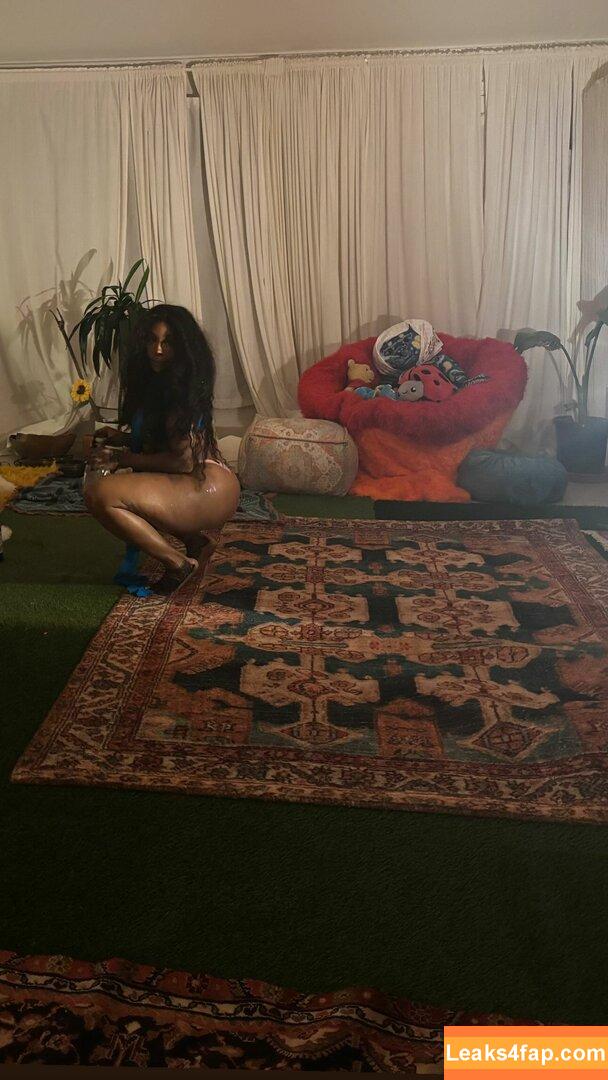 SZA / Solana Rowe / thejad3x leaked photo photo #0364