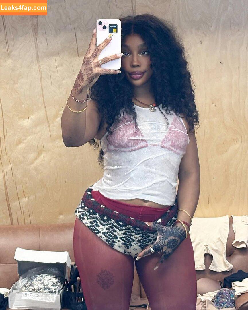 SZA / Solana Rowe / thejad3x leaked photo photo #0368