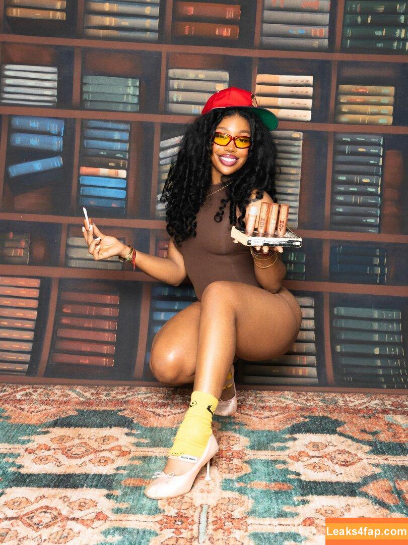 SZA / Solana Rowe / thejad3x leaked photo photo #0379