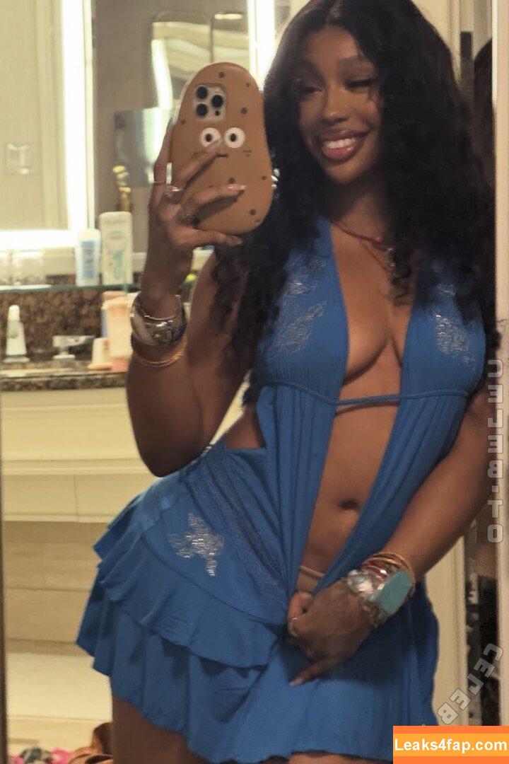 SZA / Solana Rowe / https: / thejad3x leaked photo photo #0383