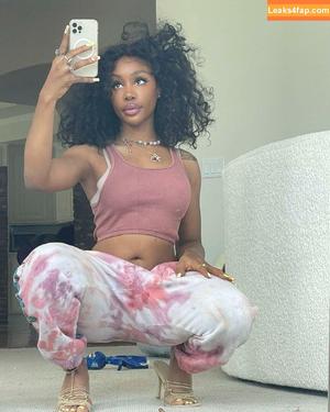 SZA photo #0022