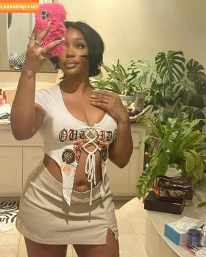 SZA photo #0046