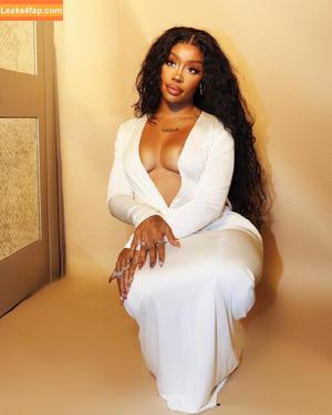 SZA photo #0113