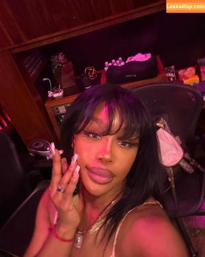 SZA photo #0130
