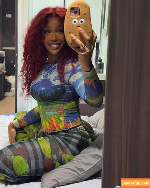 SZA photo #0353